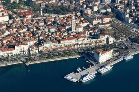 Studio At Bacvice Beach Split Eksteriør billede